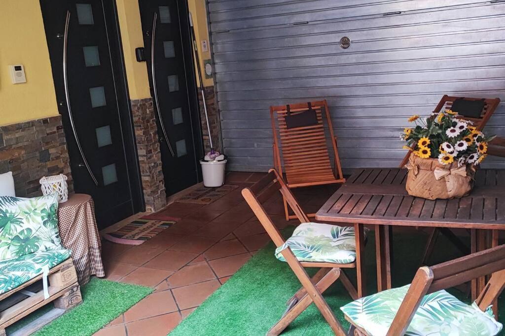 El Niuet De Cal Cacuet, La Teva Escapada Rural. Apartment Avia Exterior photo